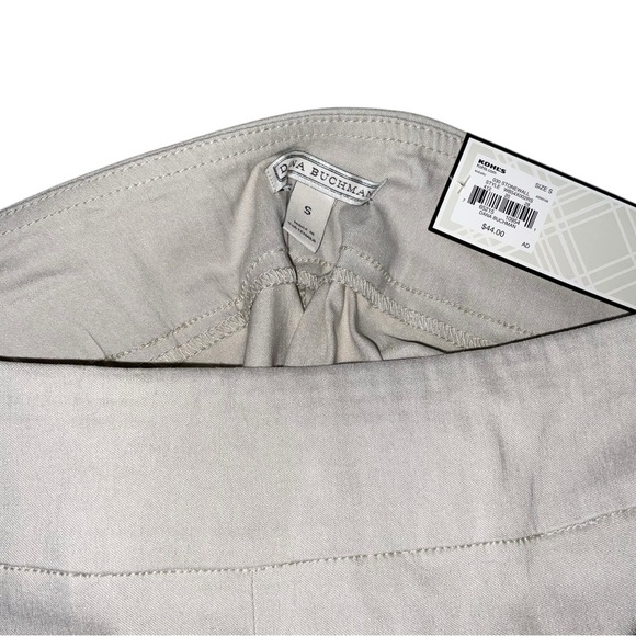 Dana Buchman Tan Capri Pants Relaxed Fit - Picture 2 of 4